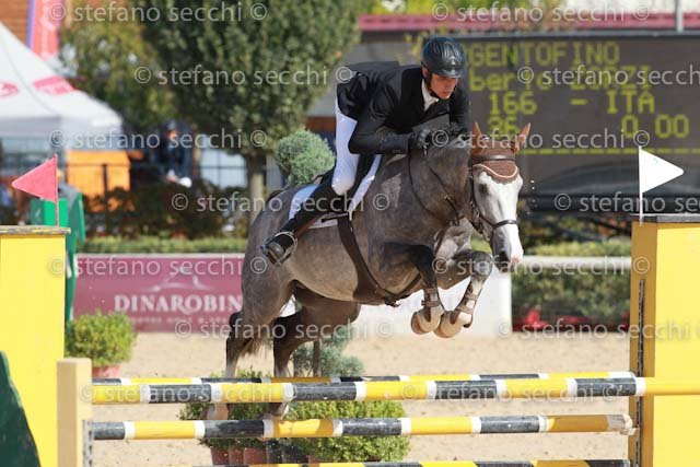 ZORZI_ARGENTOFINO_GIO CAV 2011_SS3_0817.jpg